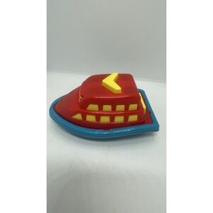 Amloid Toys Inc‎ Plastic Red Yellow Blue Boat 5.5 Long